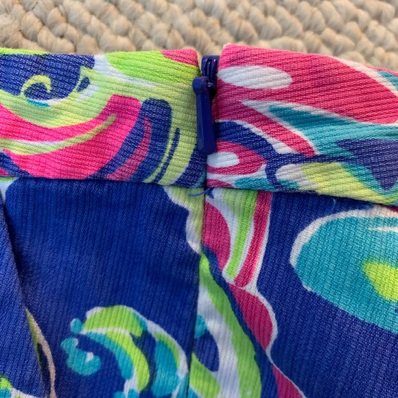 Lilly Pulitzer Scallop Shorts - Picture 6 of 6